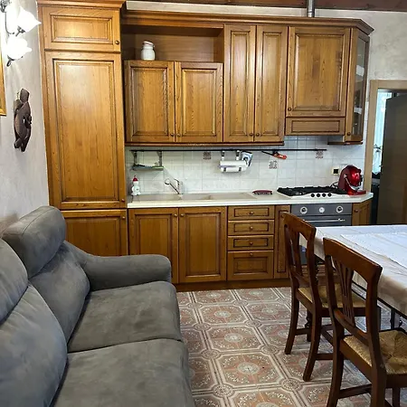 Burzanella Apartman